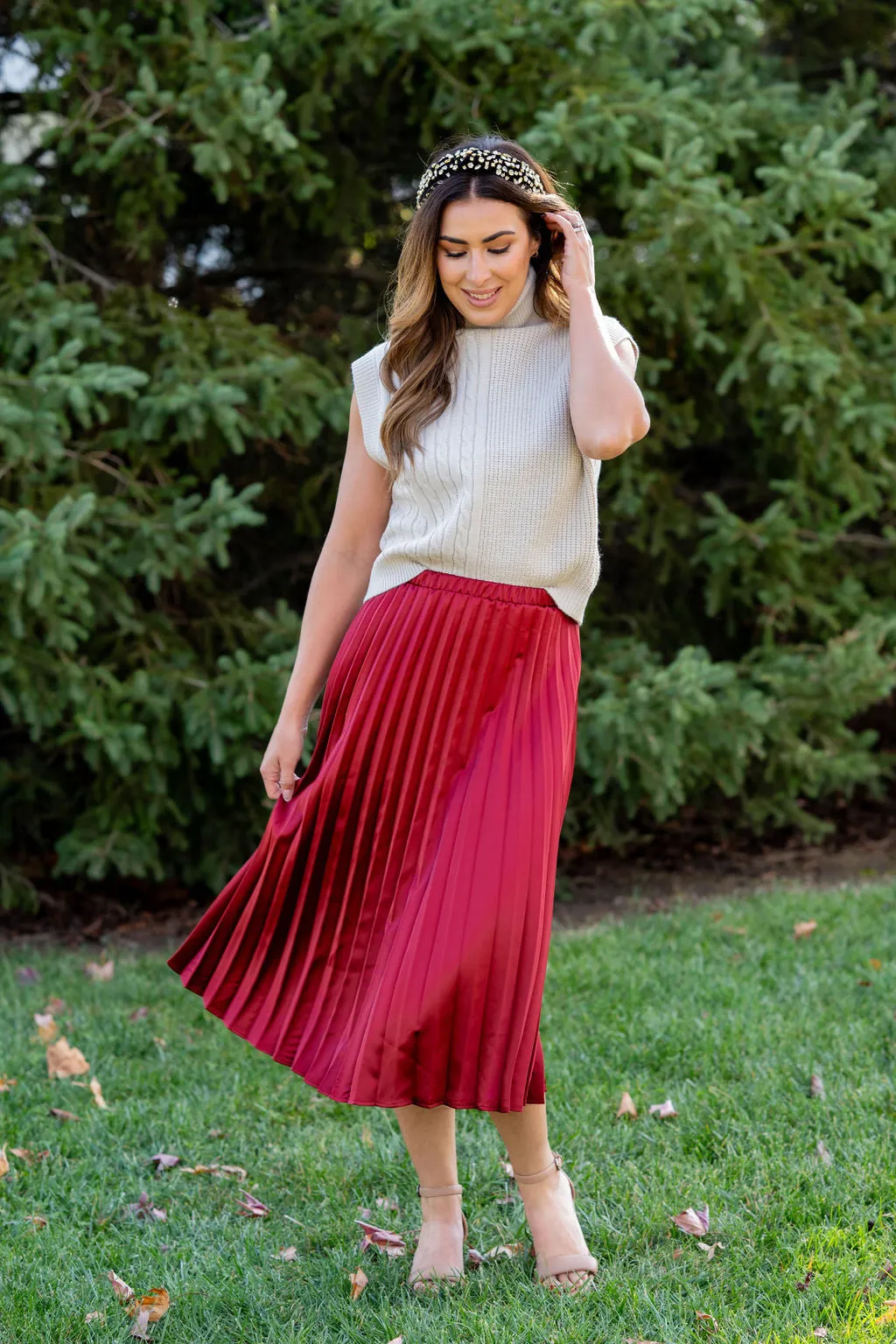 Chic Pleated Midi Skirt