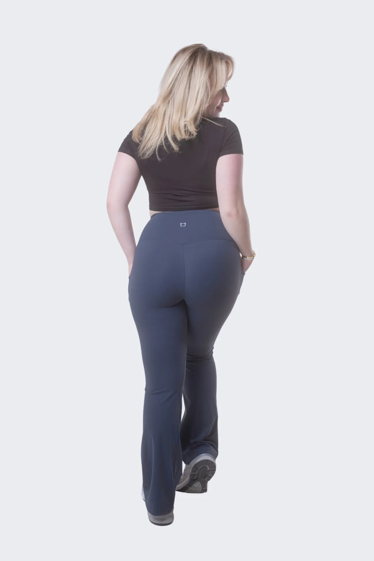 Daze Flare Pocket Leggings - Ink