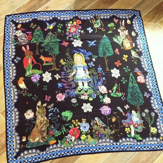 NL - Alice in Wonderland Scarf