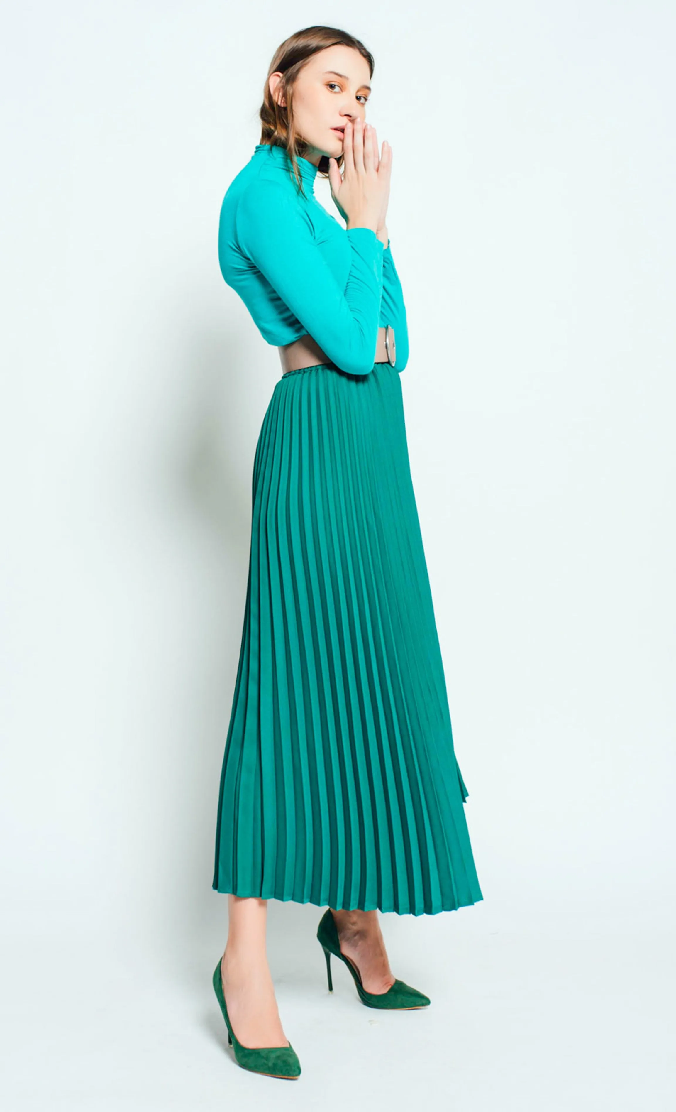 Olivia Pleated Skirt in Emerald Green