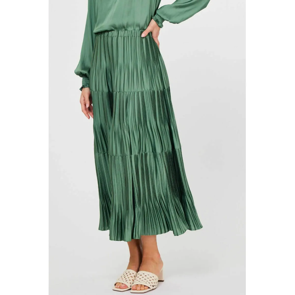 Pleated 3-Tiered Long Skirt