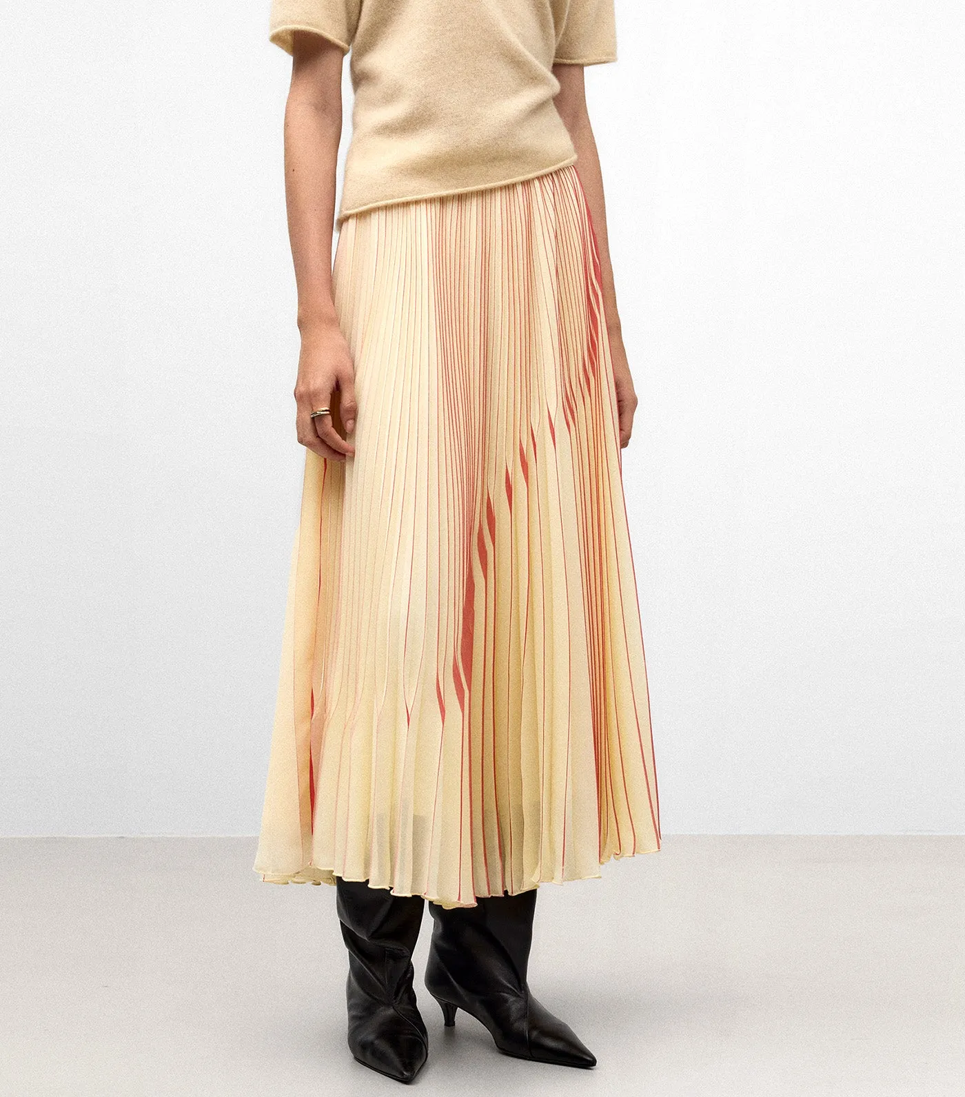 Pleated Skirt Ecru